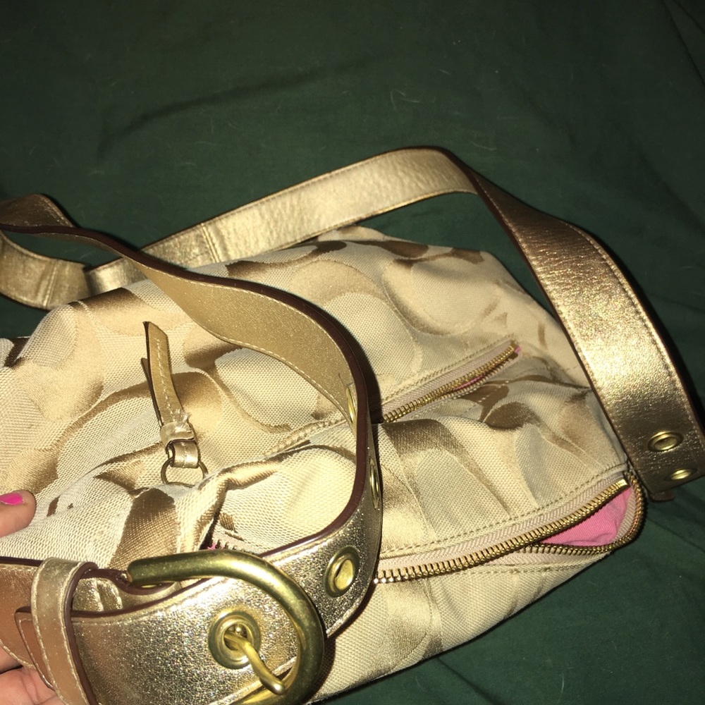 Authentic Coach Shoulder Bag - Picture 4 of 5